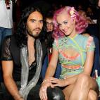 5c8ae73c360000c81a6c4260