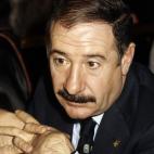 5c8ae762240000f404a3e158