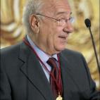 5c8ae766240000f7054ca59f