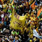 5c8a37e02400000a05a2cc65