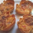 Están rellenos de atún, cebolla, pimiento rojo, atún y queso rallado. La receta la puedes leer en Cookpad.