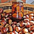 Son un tanto laboriosas porque hay que asegurarse de que quedan bien peladas: no sólo hay que quitar la cáscara, sino también la segunda piel. Eso sí, el resultado es excepcional. Descubre la receta en CookPad.