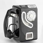 Años 50/60. Tenía una bolsita de tela para recoger las fichas.