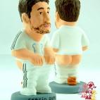 5c8b1aee240000f404a4182a