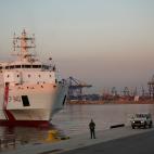 El Dattilo llega al puerto de Valencia