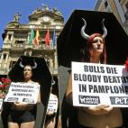 5c8b335d250000e203ca4a8c