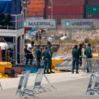 Los migrantes del Aquiarius empiezan a desembarcar