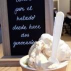 Gelater&iacute;a La Romana basa su elaboraci&oacute;n diaria en sus propios laboratorios artesanales. Sabemos que estos dulces se preparan con los mejores ingredientes naturales y frescos para que el helado sea saludable, ligero y tenga su ...