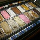 La Ibense, ubicada en pleno coraz&oacute;n de la ciudad, es una helader&iacute;a artesana con una amplia gama de productos 100% naturales, elaborados en el propio establecimiento y con m&aacute;s de 100 a&ntilde;os de tradici&oacute;n. Sus proce...