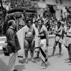 Con el director Mario Camerini y el luchador Umberto Silvestri en el rodaje de 'Ulises'