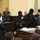 5c8a5c3f260000ea04fe40f4