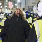 5c8b21ec2400004205a42c2e