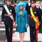 5c8b3d4d2000009e047075e2