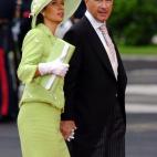 5c8b3d592000009e047075f0