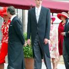 5c8b3d652400000a05a46a4e