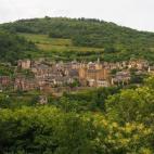 Una de las muchas bellezas que tiene Conques es la abadía Sainte Foy, una maravilla románica incluida dentro de los Caminos de Santiago de Francia. Su conservación es ejemplar. Todo esta integrado a la perfección, como si del decorado de una...