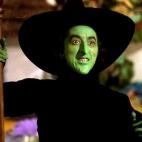 5c8b0e21360000ba1a6c5db8