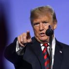 En julio de 2018, en Bruselas, dando turno de palabra a la prensa, aunque suele eludir las preguntas.