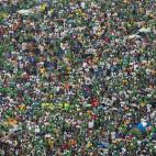 5c8b6887240000f404a4a422