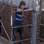 5c8a6b79260000f903fe5395