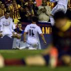 5c8ae841250000e203c9d759