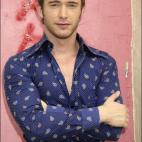 5c8a6b7b250000bd05811f5f