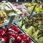 La Helader&iacute;a Puerta Real nace con la idea de combinar las mejores recetas de helado italiano con los mejores ingredientes naturales. Como parte fundamental de su filosof&iacute;a, este establecimiento cuenta con materias primas ...