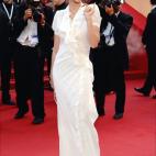 5c8a6997260000f903fe5104