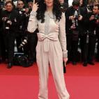 5c8a69a420000045046f1fc0