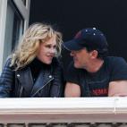 5c8a5fe720000043046f14d5