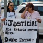 5c8a4b29360000c81a6b49d9