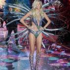 5c8aefbf240000f7054cb0c1