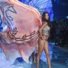 5c8aefc3360000a61b6c4d90