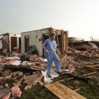 5c8ae8a320000043046ff223