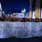 5c8a4871250000bd0580f0f7