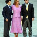 Alonso, el peque&ntilde;o del clan, es general manager de Espa&ntilde;a y M&eacute;xico en la multinacional Afiniti. Es uno de los solteros de oro del pa&iacute;s y vive intensamente la vida social de la capital. El mayor de los h...