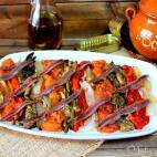 ▶️ Ingredientes: dos berenjenas, dos pimientos rojos, dos cebollas y dos tomates.▶️ Encuentra aqu&iacute; la receta completa.﻿