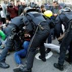 5c8a7468360000a61b6b7f07