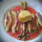 "Es una ensalada sencilla, fresca y agradable al paladar", escribe el autor de este plato. Prepáralo según los pasos de esta receta.