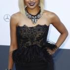 5c8ae806240000f7054ca66b