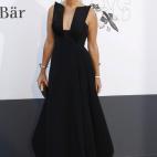 5c8ae80b22000033001a12fc