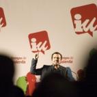 Alberto Garzón, candidato a la presidencia del Gobierno por IU, durante el acto de inicio de la campaña electoral para las elecciones autonómicas y municipales del 24 de mayo, en el Centro de Historia, en Zaragoza.