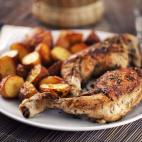 En el frigorífico: tres o cuatro días. En el congelador: de dos a seis meses.