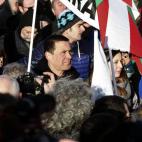 5c8a5925230000dd0422fe52