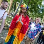 5c8a3f2e2400004205a2d4a4