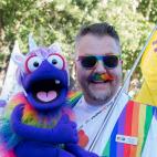 5c8a3f31250000520680e4b3