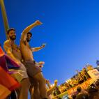 5c8a3f382400006f054b9c4c