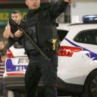 5c8b7228230000d50424c043