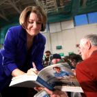 Firmando libros en Nashua