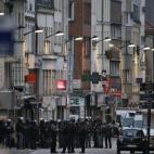 5c8b7233240000f7054d7ff5